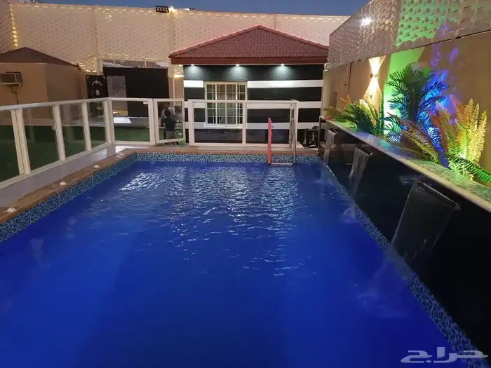 شاليه و استراحة ثلاث مسابح ملعب طايره سعر مميز 9