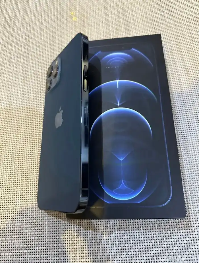iPhone 12 Pro Max 3