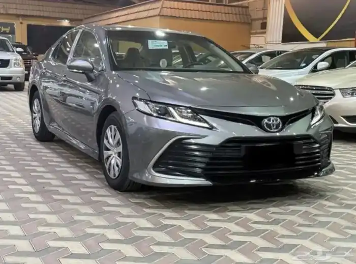 كامري LE موديل 2022 على الشرط شبه وكاله 2