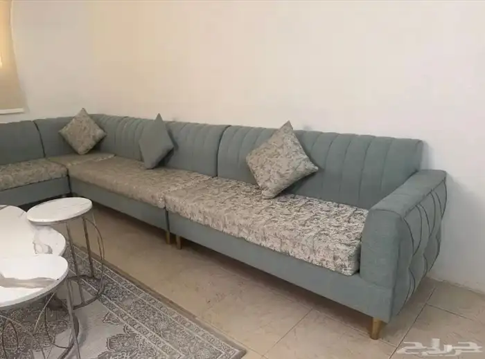 طقم كنب نظيف للبيع المستعجل بسعر رمزي 3