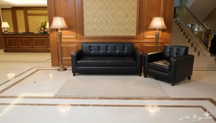 كنب جلد مكتبي مريحه و نظيفه وفي توصيل نفسو يوم الطلب 4