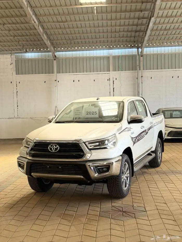 هايلوكس غمارتين دبل بنزين 2025 سعودي تماتيك . 2