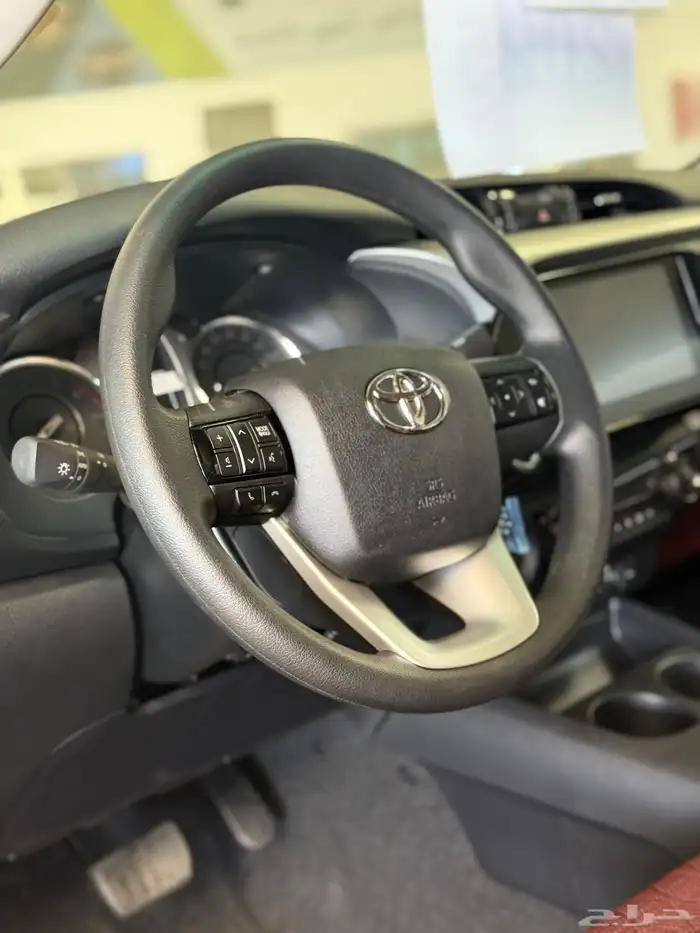 هايلوكس غمارتين دبل بنزين 2025 سعودي تماتيك . 9