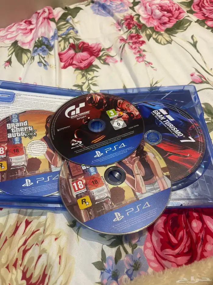 شريط قراند 2و قراند ترزمو 2 وشريط فيفا 24شريط سوني فايف 0