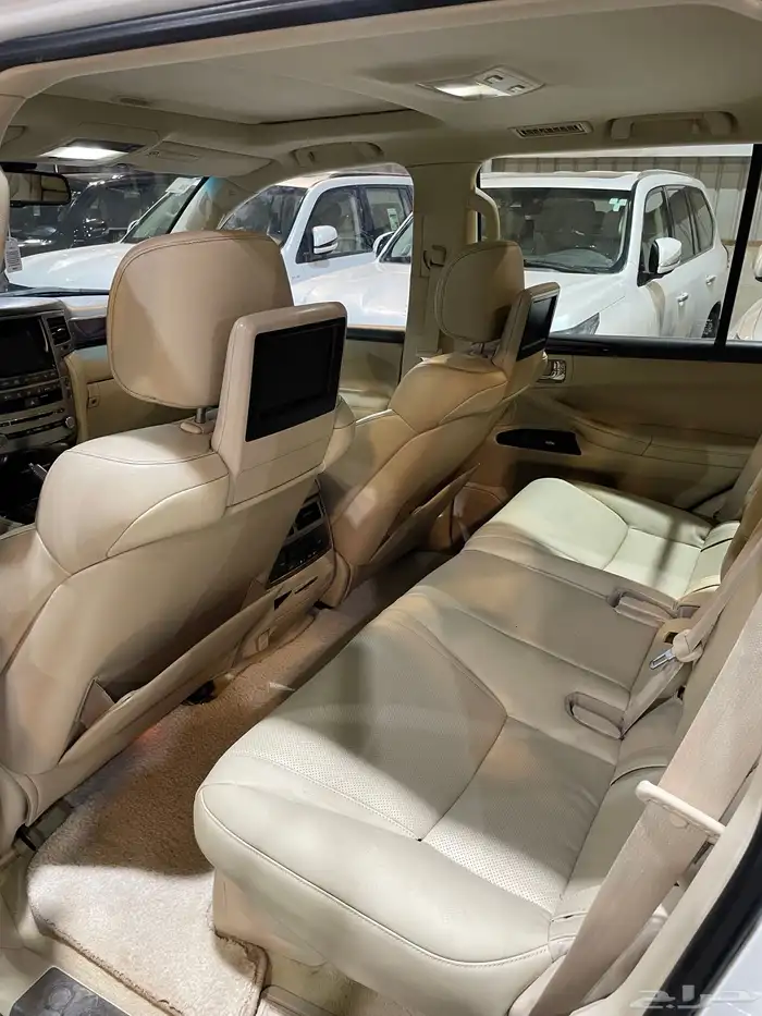 لكزس LX570 2012 8