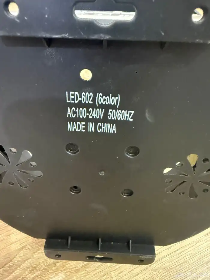 كره الإضاءة الدوارة LED Magic Ball Light موديلLED-60 مستخدم 8