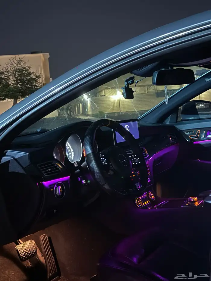 2013 model  Mercedes CLS 350 5