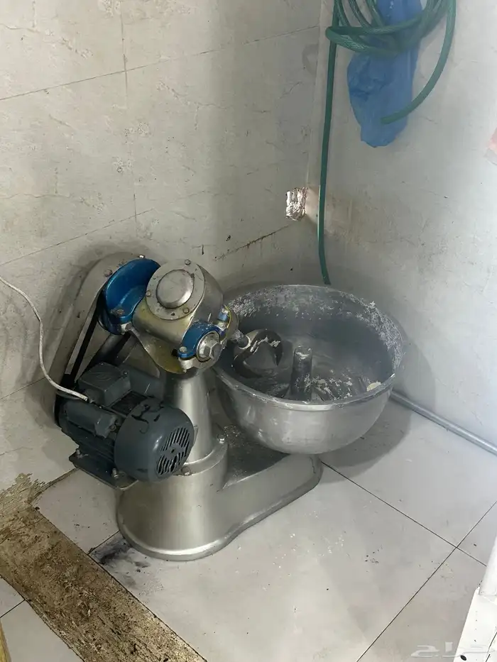 اغراض مطعم بالكامل للبيع استخدام 8 اشهر فقط تقريبآ كل شي جد 1