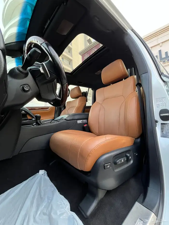 جيب لكزس LX570 DD 2021 8