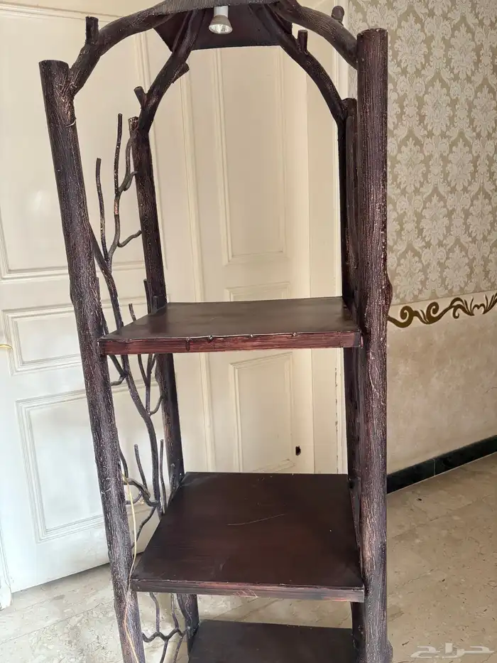 مكتبة كتب وفاترينه تحف 2