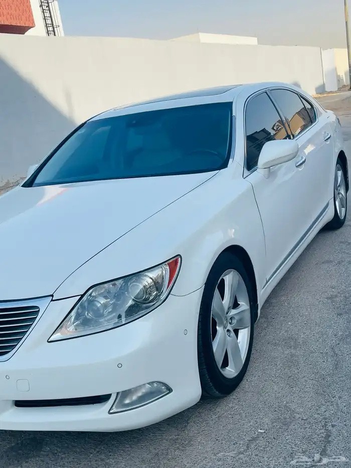 لكزس LS 2008 امريكي شورت للبيع 1