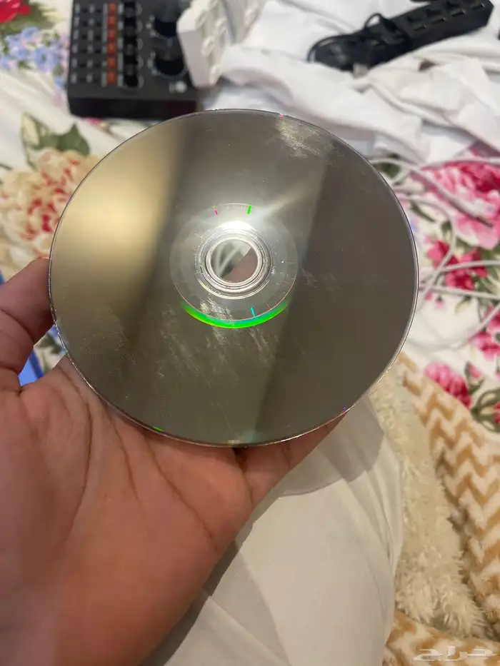 شريط قراند 2و قراند ترزمو 2 وشريط فيفا 24شريط سوني فايف 7