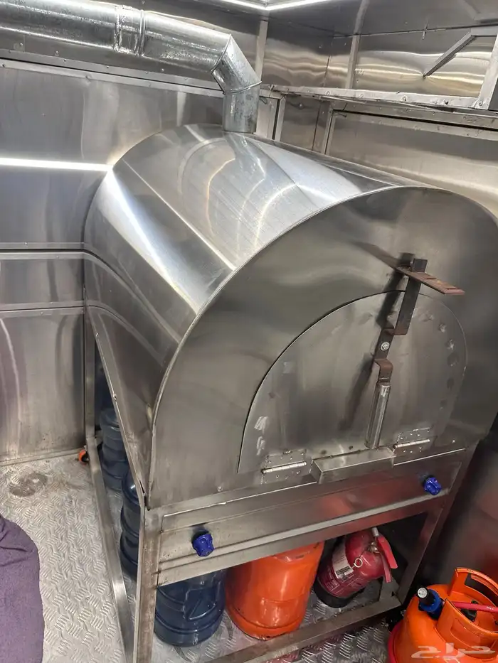 للبيع فرن بيتزا ومعجنات غاز 1