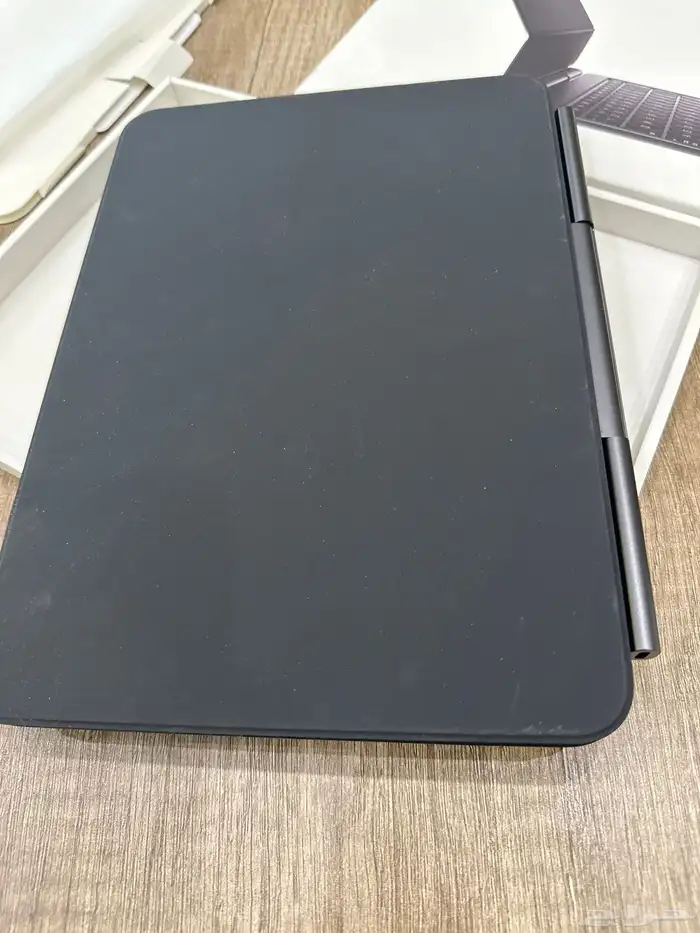 كيبورد مجك ايباد برو 11انش 2024 ipad Magic Keyboard 5