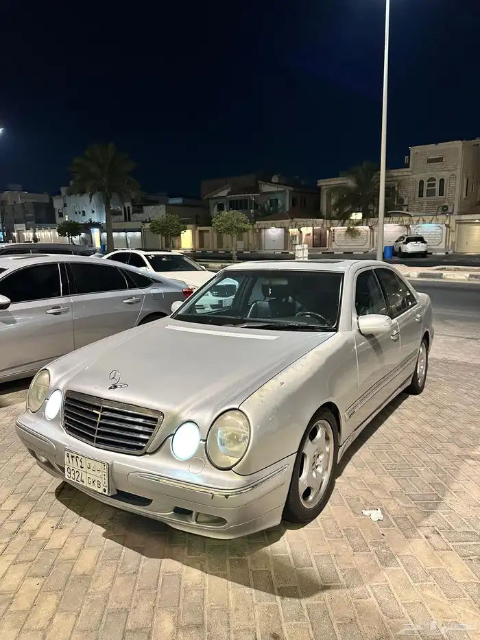 للبيع مرسيدس أبو عيون موديل 2001 0