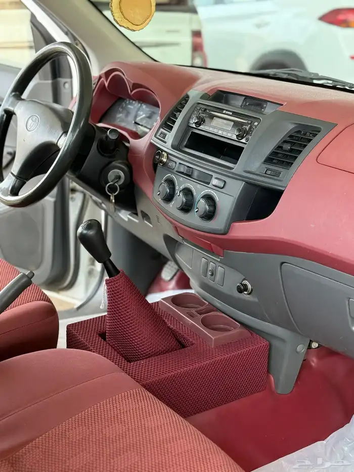 للبيع تويوتا هايلوكس 2013 11