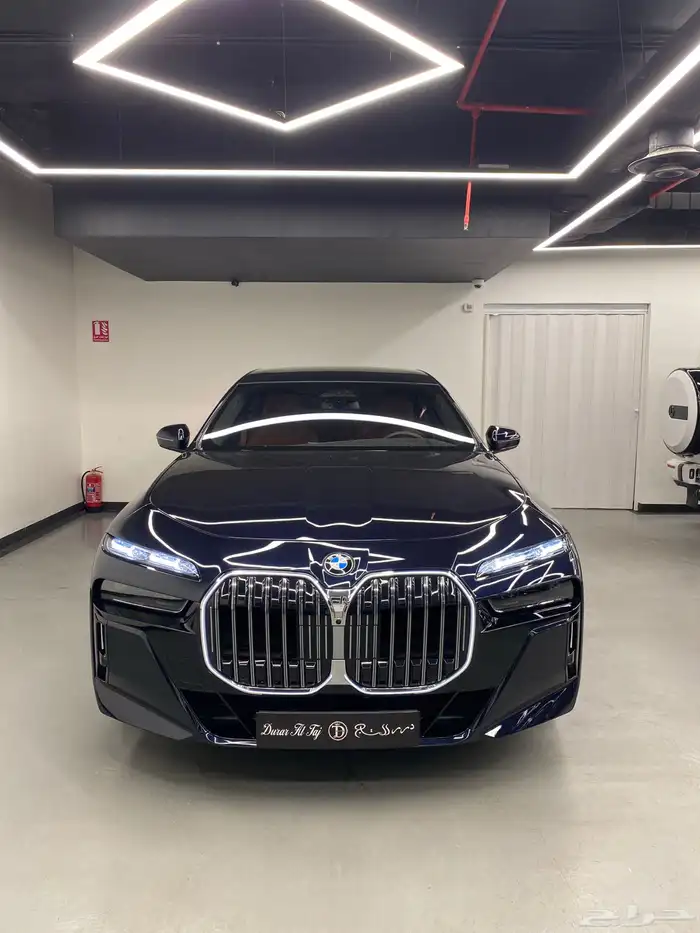بي ام دبليو 735i 1