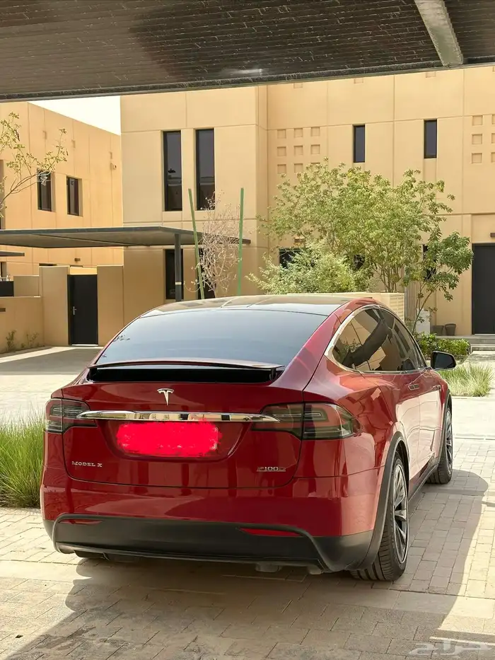 Tesla Model X P100D 10
