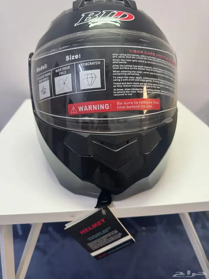 خوذة وقناع وقلفزات جديده لم تستخدم 3