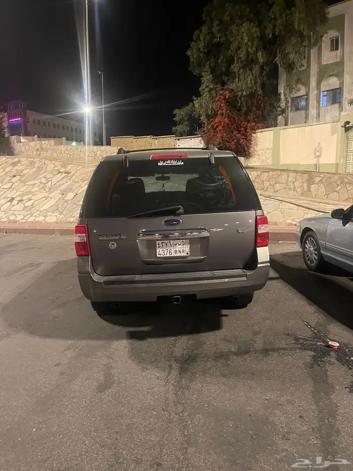 اكسبديشن 2010للبيع او للبدل بسياره صغيره 8