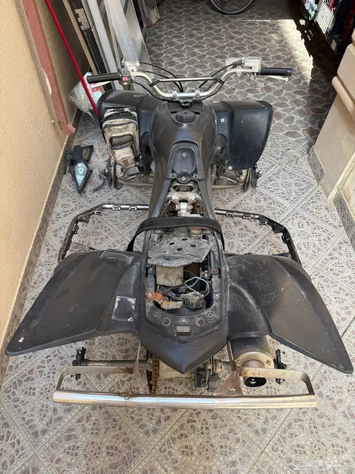دباب yfz450 موديل 2006 تشليح قطع فقط 3