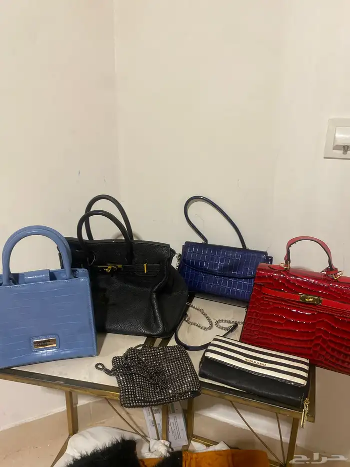 شنط مستلزمات شخصيه 0