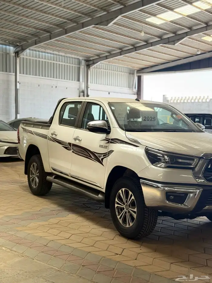 هايلوكس غمارتين دبل بنزين 2025 سعودي تماتيك . 0