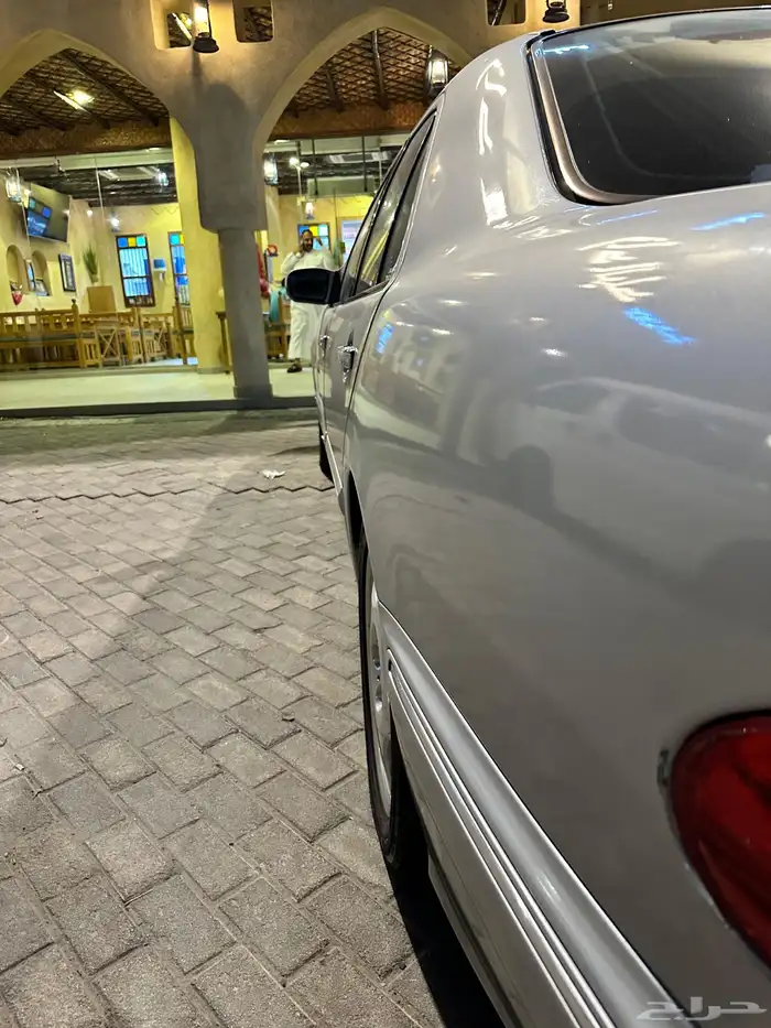 للبيع مرسيدس أبو عيون موديل 2001 4