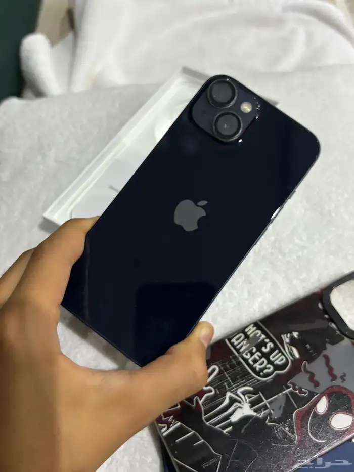 ايفون 13 العادي 4