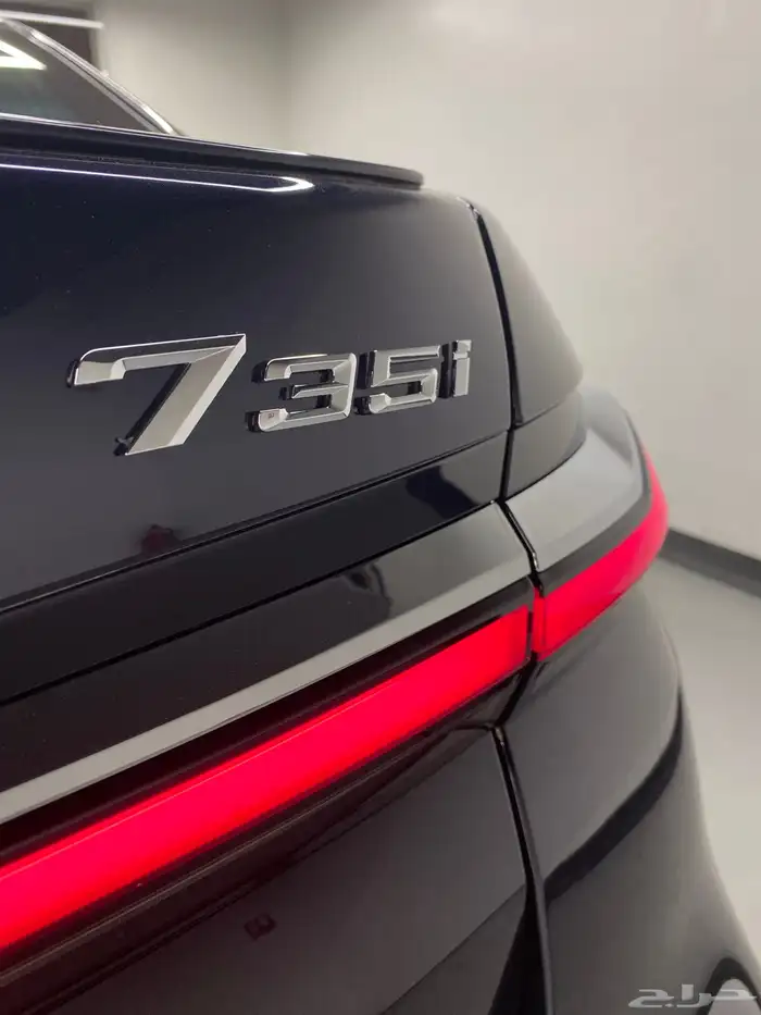 بي ام دبليو 735i 6