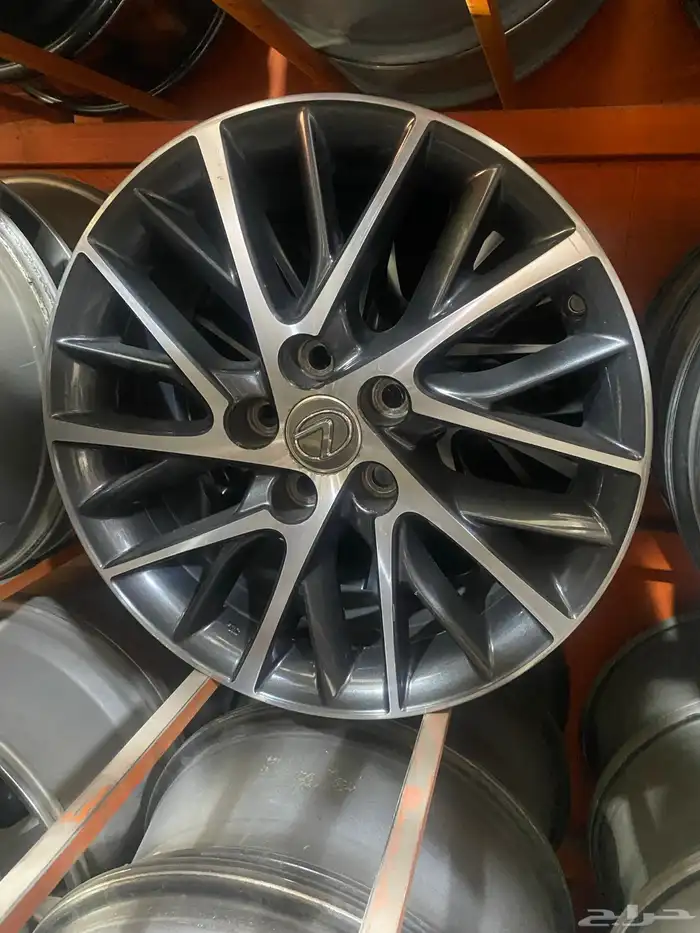 جنوط لكزس ES350 موديل 2017-2018 مقاس 17اصليه 3