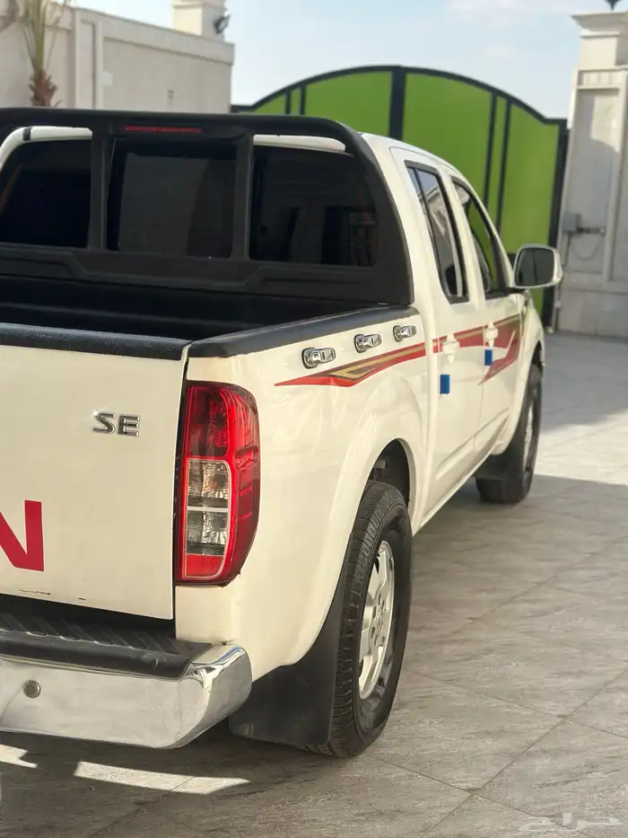 نيسان نفارا 2015 13