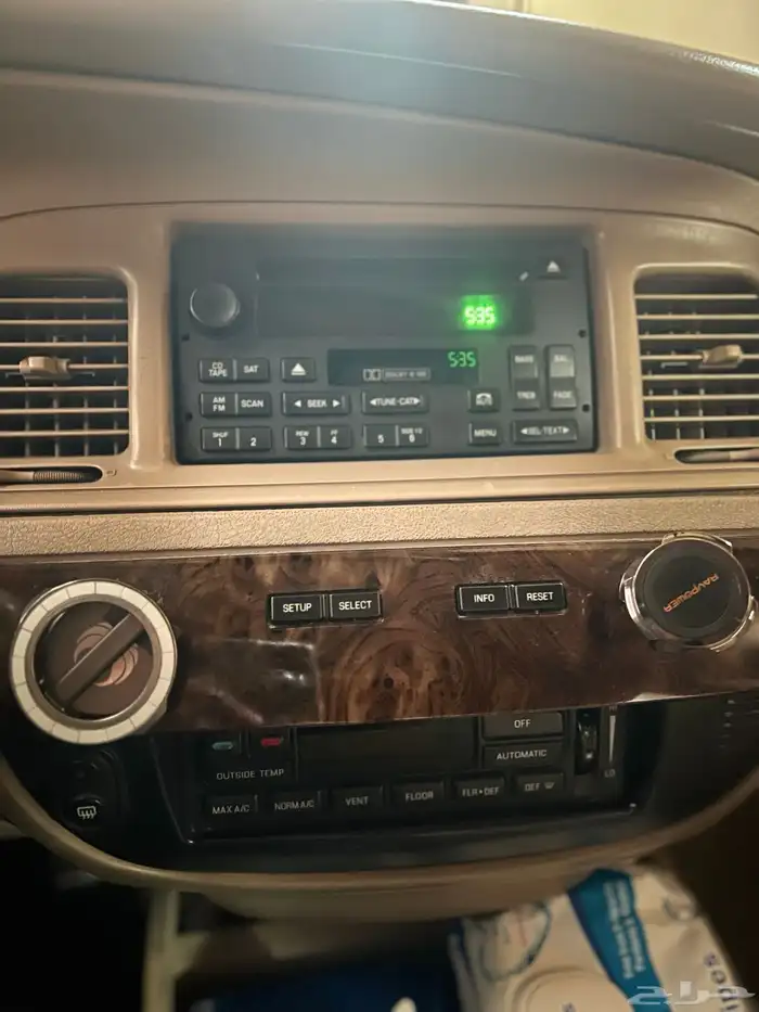 جراند ماركيز مالك اول 2010 39