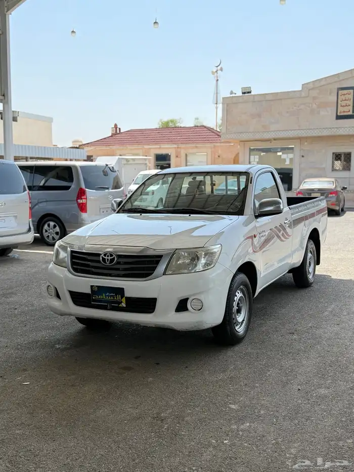 للبيع تويوتا هايلوكس 2013 2