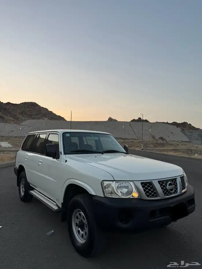 نيسان باترول2009 مخزن تم البيع 37