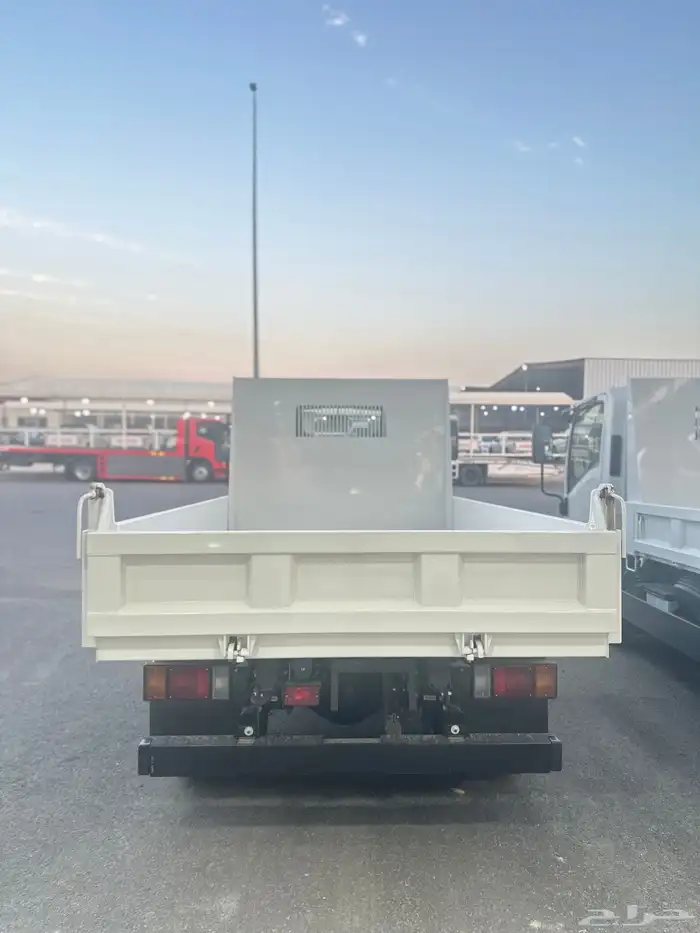 ايسوزو اسندر قلاب 3 طن 2025 5