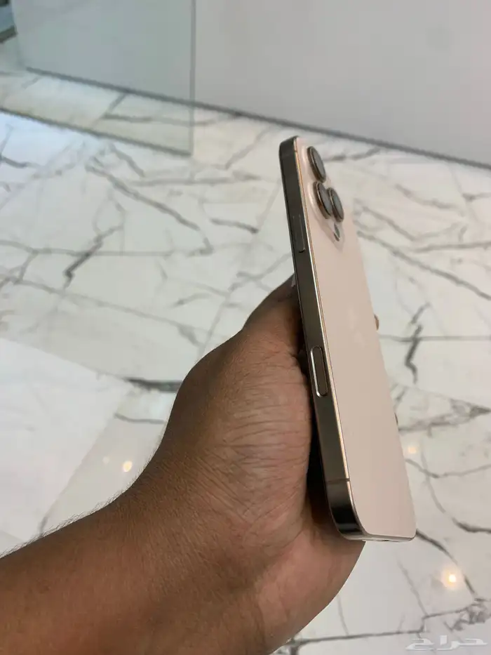 ايفون سامسونج 11