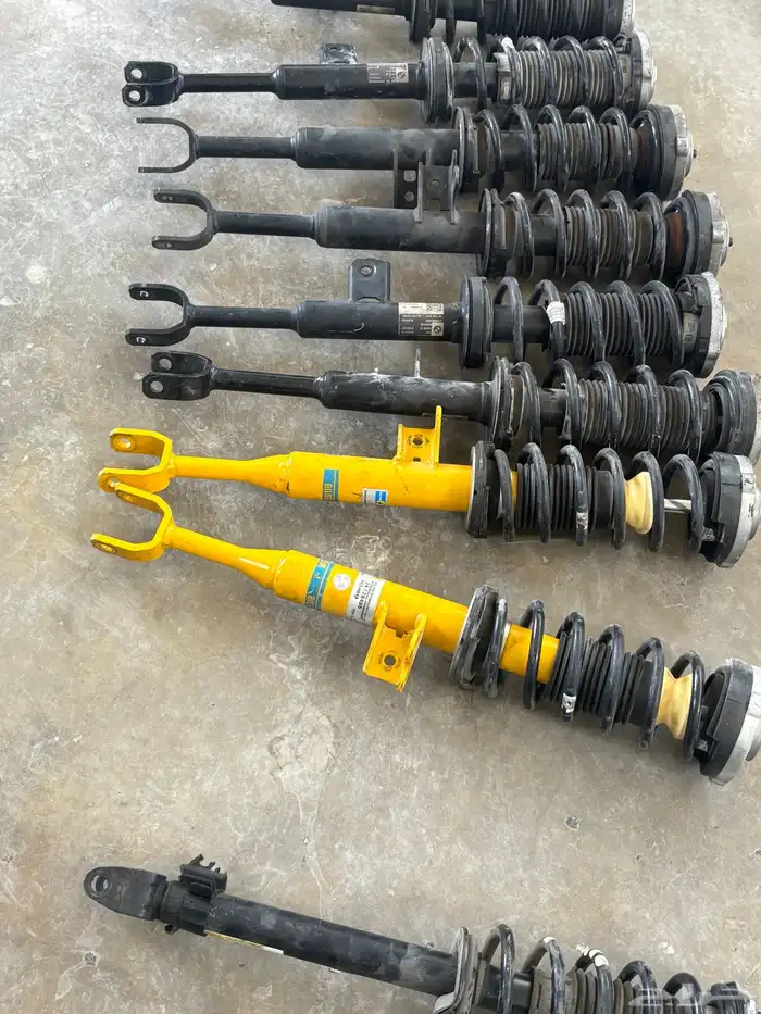 متوفر لدينا جميع قطع غيار السيارات الالمانيه 15