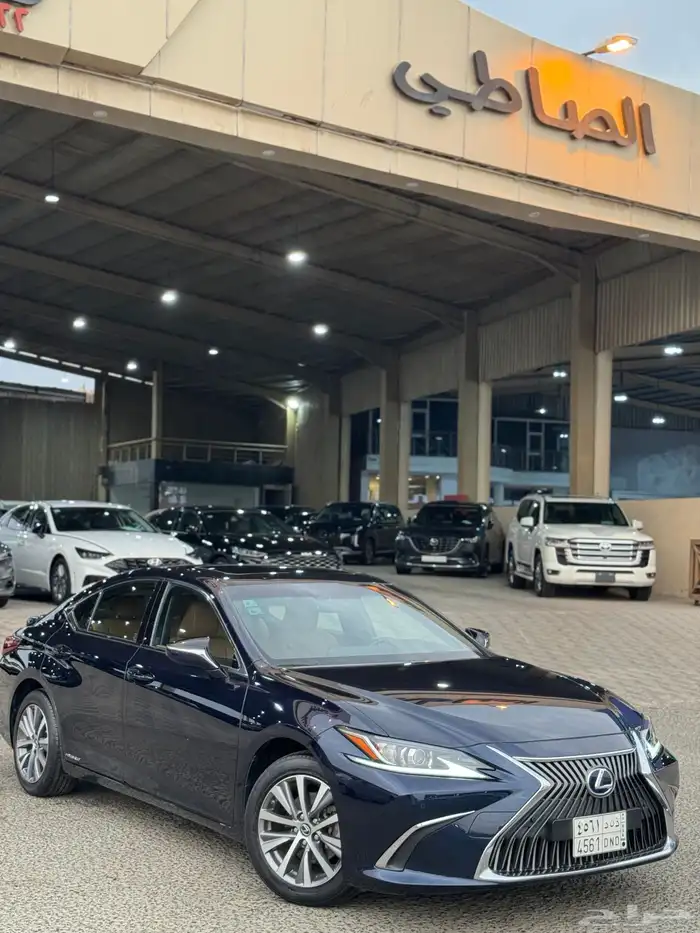 لكزس ES300h AH 2021 - وارد عبداللطيف جميل 17