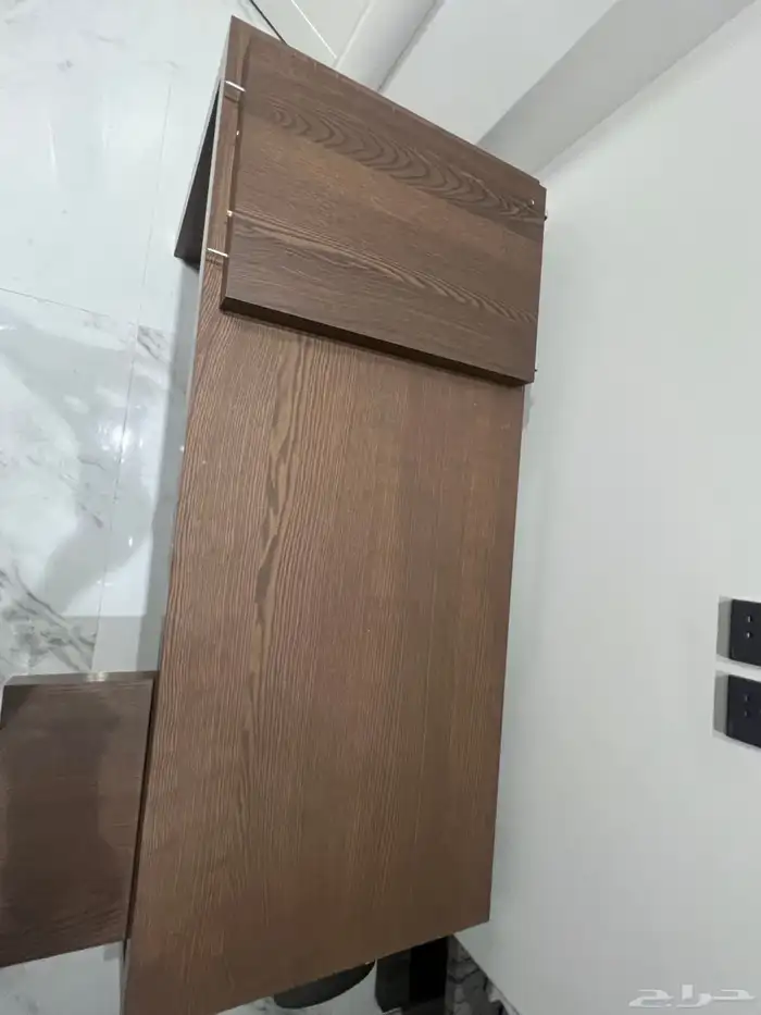 طاولة مكتب 2