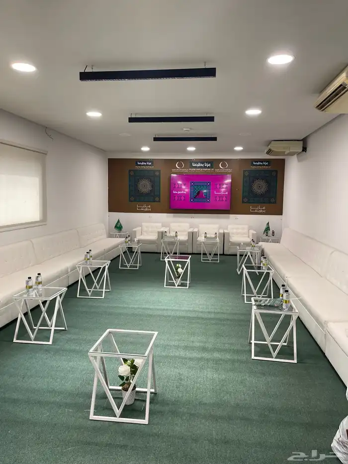 كنب وكراسي وطاولات وجميع مستلزمات المناسبات والحفلات للايجا 7