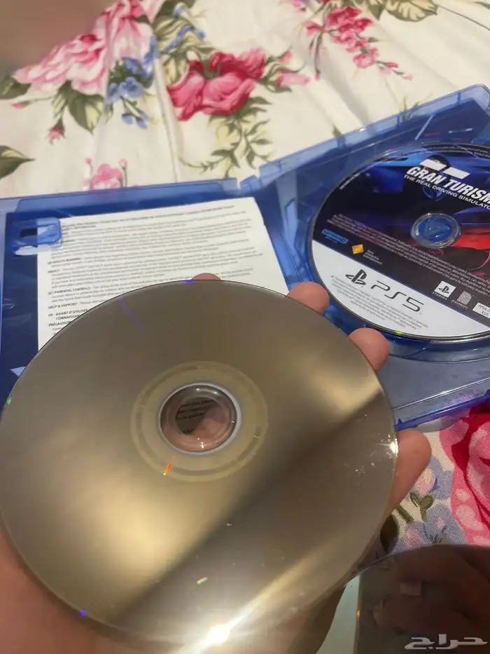 شريط قراند 2و قراند ترزمو 2 وشريط فيفا 24شريط سوني فايف 3