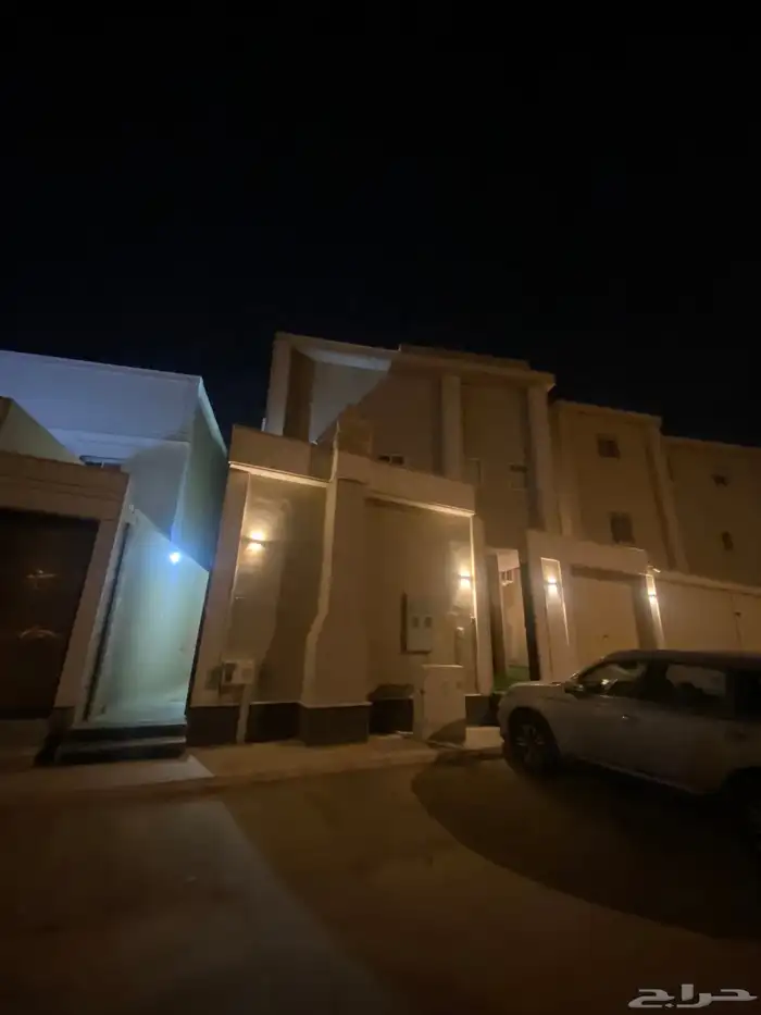 شقه للايجار مع السطح 0