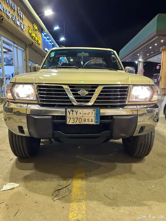 نيسان شاص 2006 نظيف 36