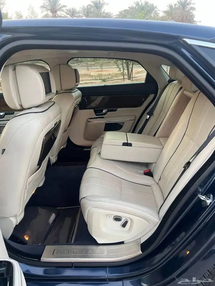 جاكوار XJ L منوة المستخدم 17