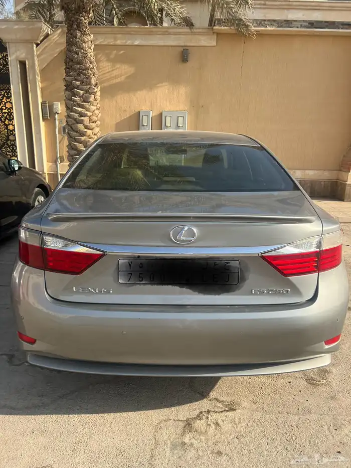 لكزس 250 es 2015 5