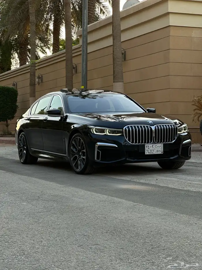 بي ام 740iL 2021 0