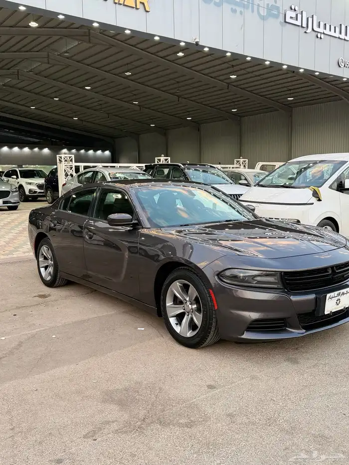 دوج تشارجر 2018 SXT ستاندر - عداد 133 الف كيلو فقط 2