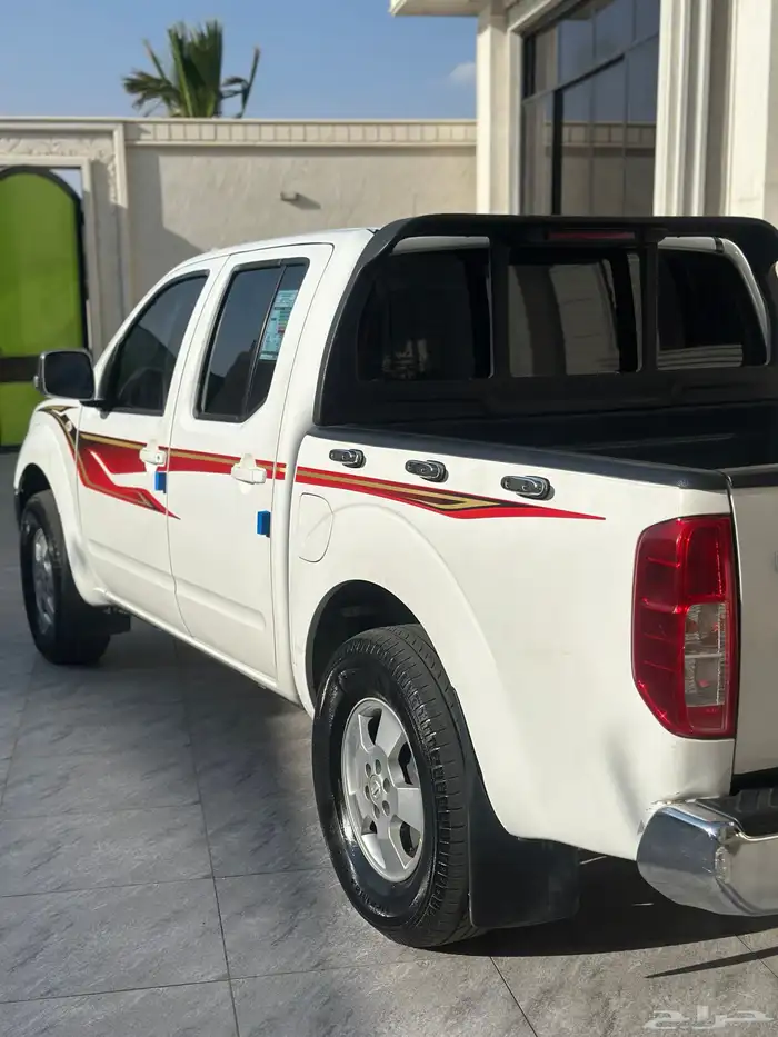 نيسان نفارا 2015 11