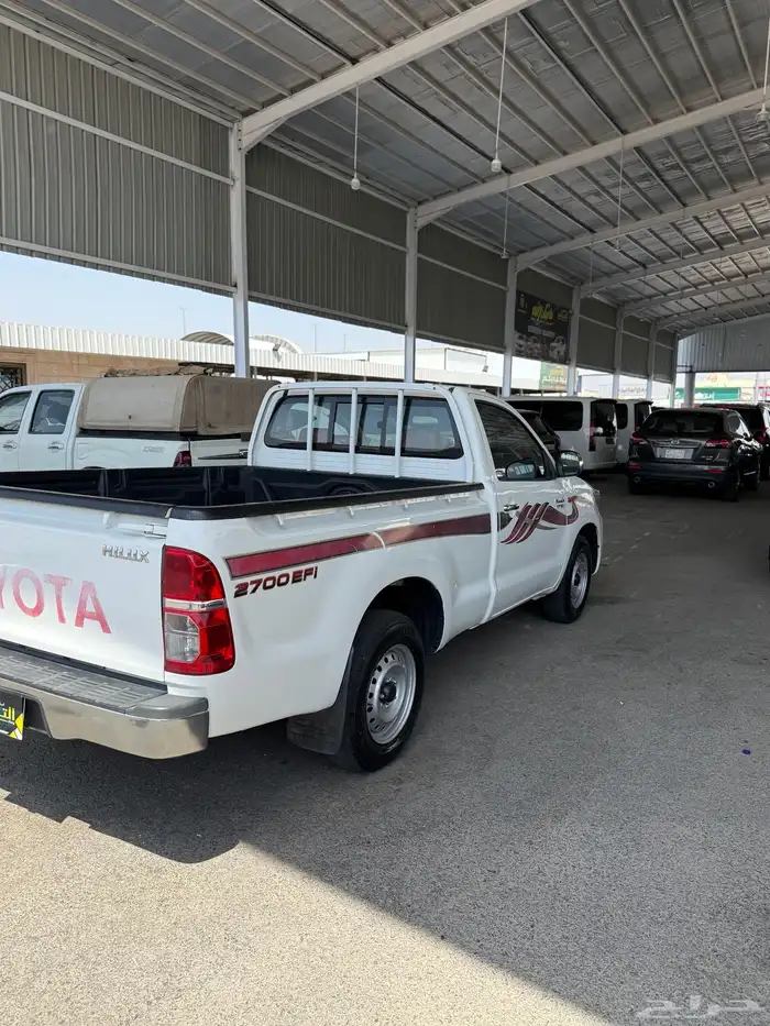 للبيع تويوتا هايلوكس 2013 5